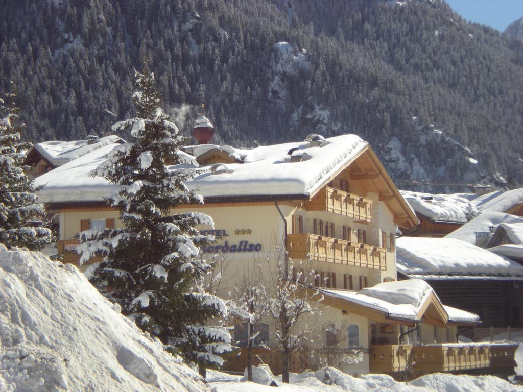 Albergo Fiordaliso Canazei Exterior foto